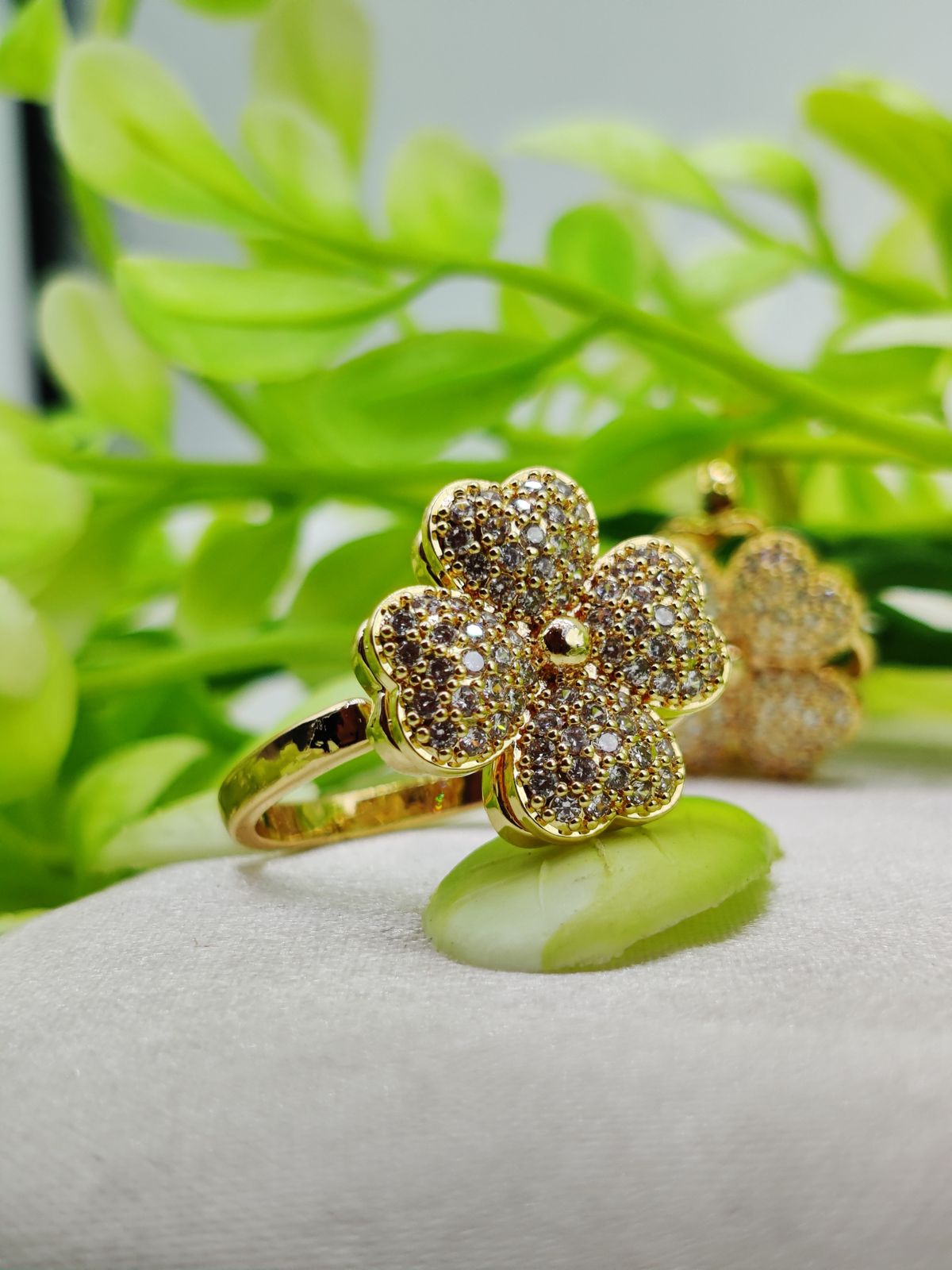 1 Piece Imported Blossoming Elegance Moveable Ring Gold & Silver Color Options ?? | Luxurious Design Ring | Adjustable Ring | Ring For Girls & Women ? - Image 2