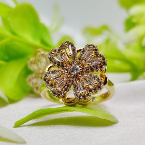 1 Piece Imported Dazzling Movable Floral Blossom Adjustable Rings - 2 Color Variants ?? | Luxurious Design Ring | Adjustable Ring | Ring For Girls & Women ? - Random Color