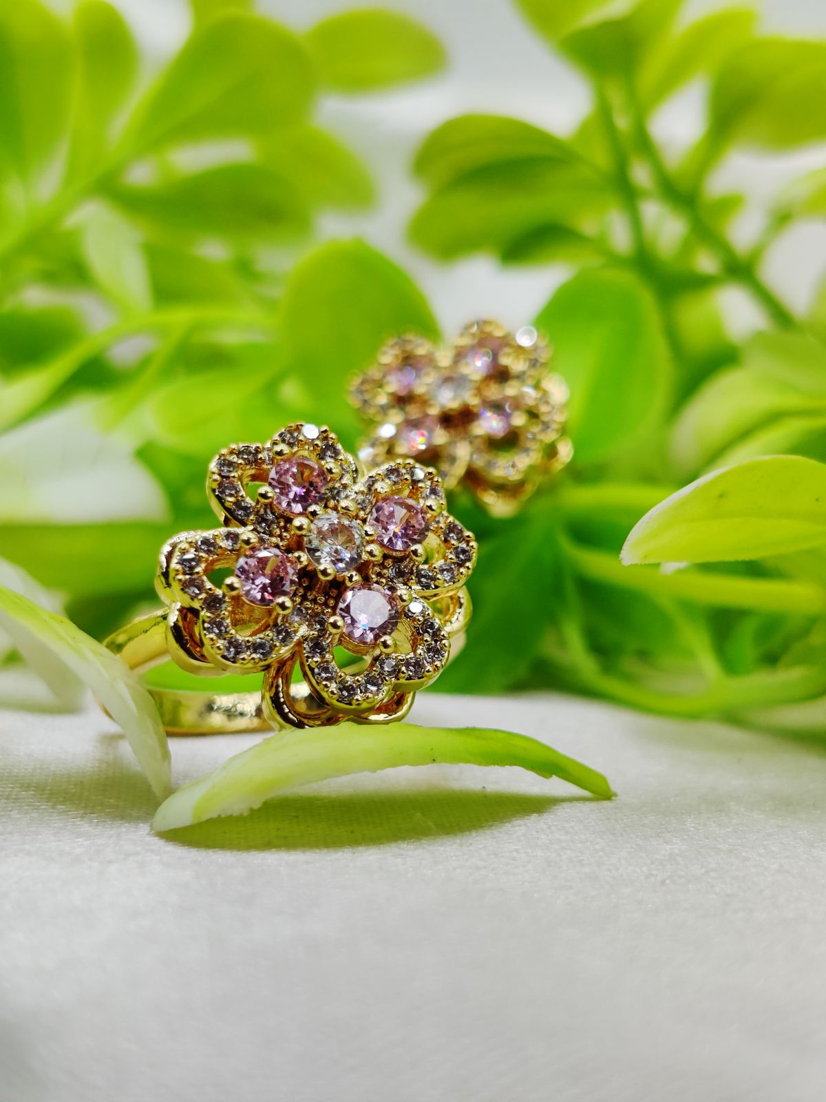 1 Piece Imported Elegant Moveable Floral Cluster Ring with Sparkling Zircon Detailing ?? | Luxurious Design Ring | Adjustable Ring | Ring For Girls & Women ?