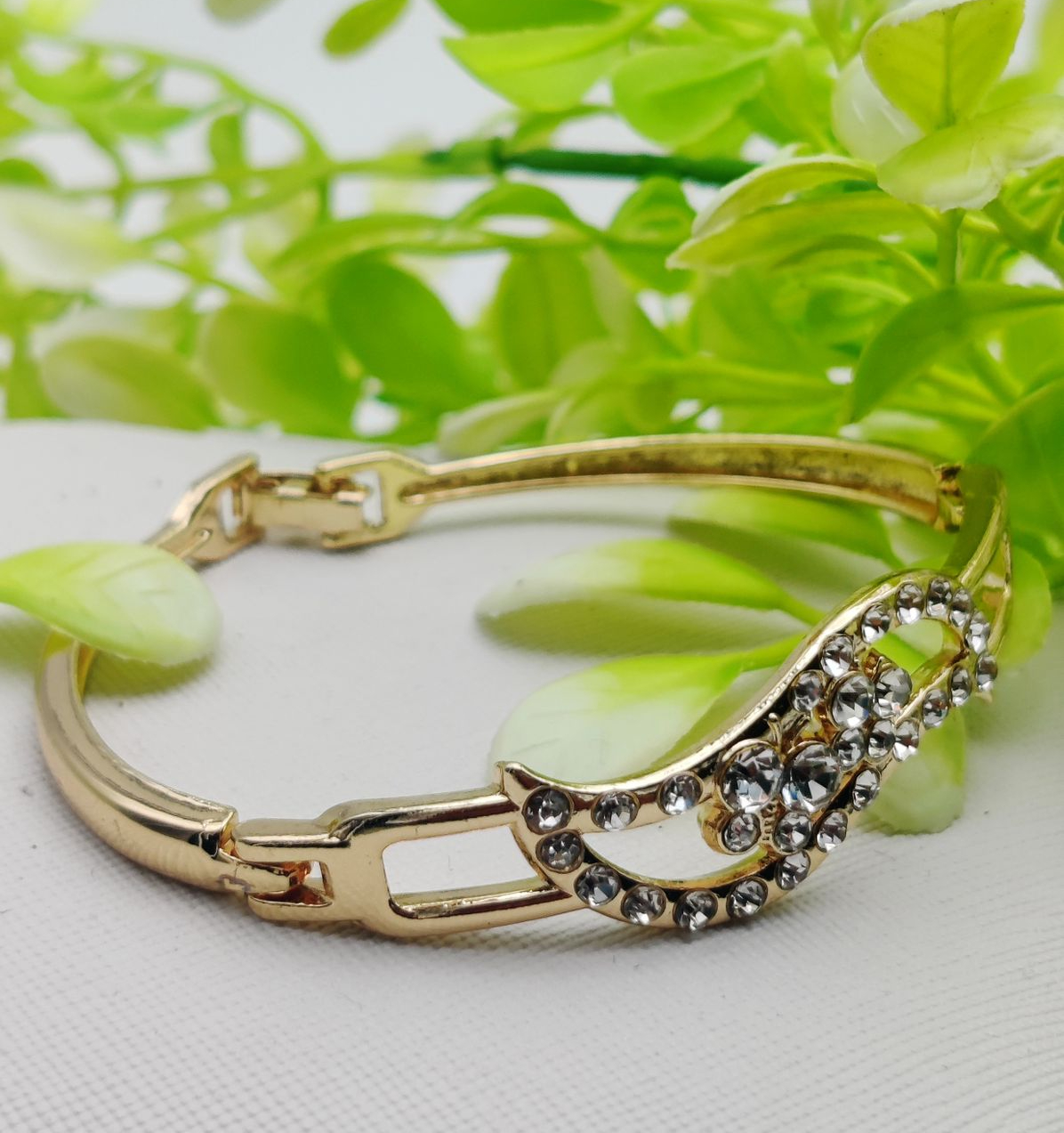 Exquisite Imported Adjustable Crystal Leaf Bracelet | Bracelet For Every Occasion | Elegant Design