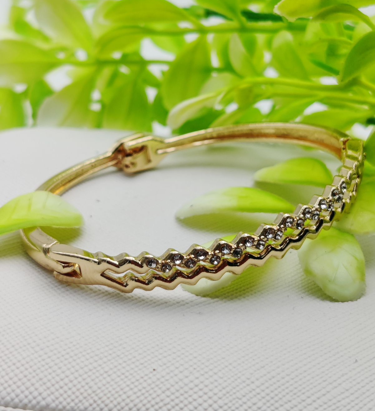 Adjustable Imported Luxury Zig-Zag Crystal Bracelet A True Statement of Elegance | Bracelet For Every Occasion | Elegant Design