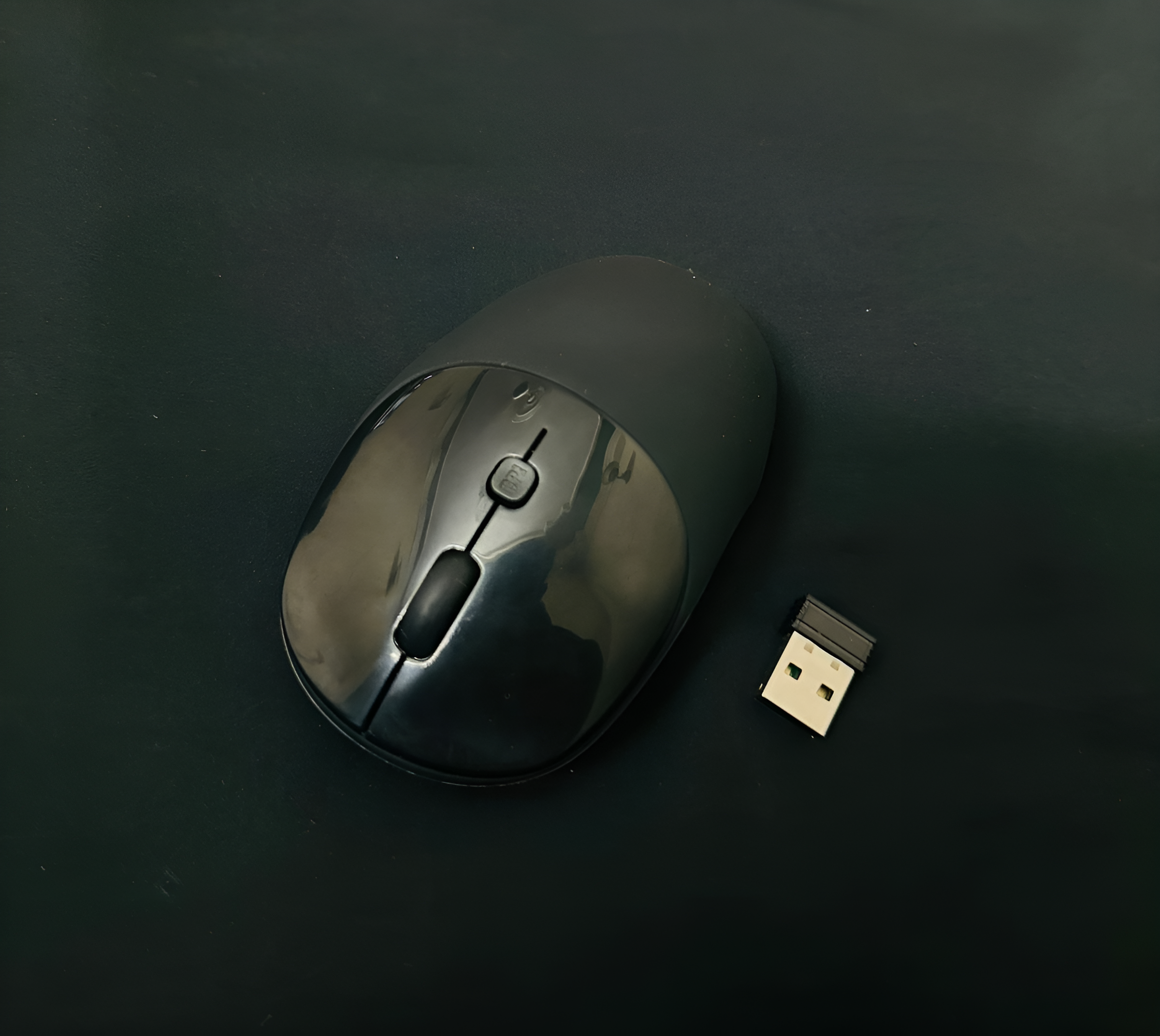 Computer / Laptop Mouse COBY Gel-Tech Anti-Stress Silicon Optical Wireless Mouse - (3-Button | Laser Optical | Wireless Range up to 9ft) - Image 4