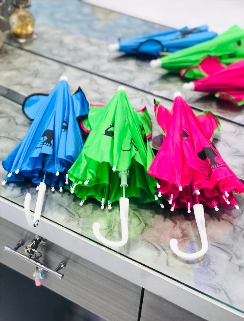 Small Kids Cartoon Umbrella Multicolor, Random Shape & Design, Lightweight & Compact - Image 3