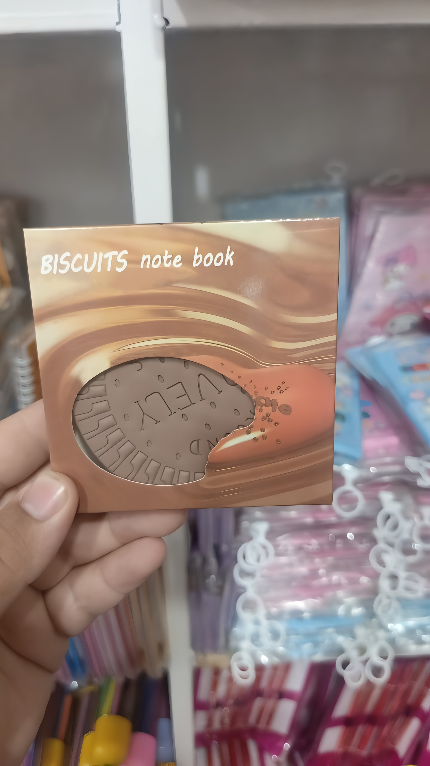 Biscuit Shaped Notebook 80 Pages Round Steno Pad for Students, Artists & Kids Fun Chocolate Biscuit Design, Portable Memo Notepad for Notes, Sketching, Doodling & Creative Writing - Image 4