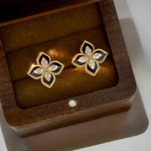 Black and Gold Floral Earrings Sparkling Four-Leaf Studs with Cubic Zirconia (PJT-991)