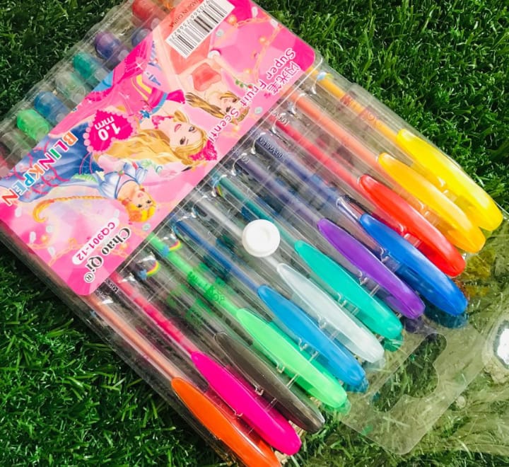Fruit Scent Gel Glitter Pen 1.0mm Smooth Writing with a Sparkle | Pack of 12 - Image 3