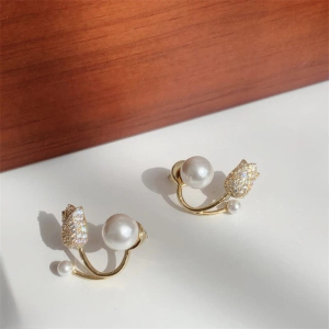Beautiful Pearl Zircon Korean Flower Earrings for Women Elegant Floral Design with Sparkling Zircon and Pearl Detailing | AWT-999