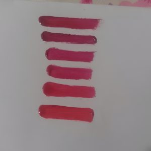 6 Pcs Lip Gloss Set  Liquid Formula with Shades of Red, Smooth Application, Long-Lasting Shine & Moisture, Perfect for Everyday & Party Makeup