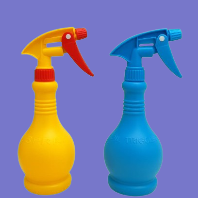 Water Spray Bottle Large for watering plants and ironing cloths Refillable Plastic Spray Bottle, (random color) - Image 2