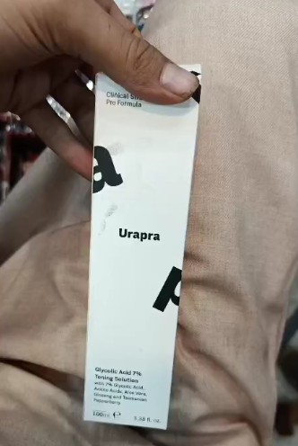 Urapra Glycolic Acid 7% Toning Solution Brighten & Refine Skin - Image 3