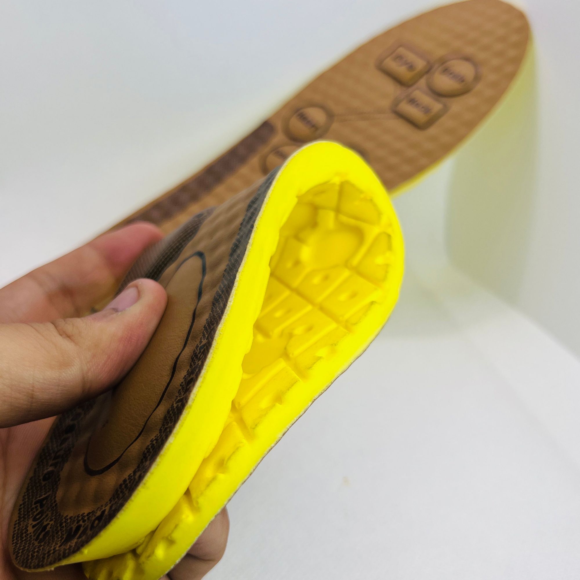 1 Pair Medicated Insole for Shoes Pain Relief, Shock Absorption, Arch Support & All-Day Comfort for Walking, Sports & Daily Wear - Image 2