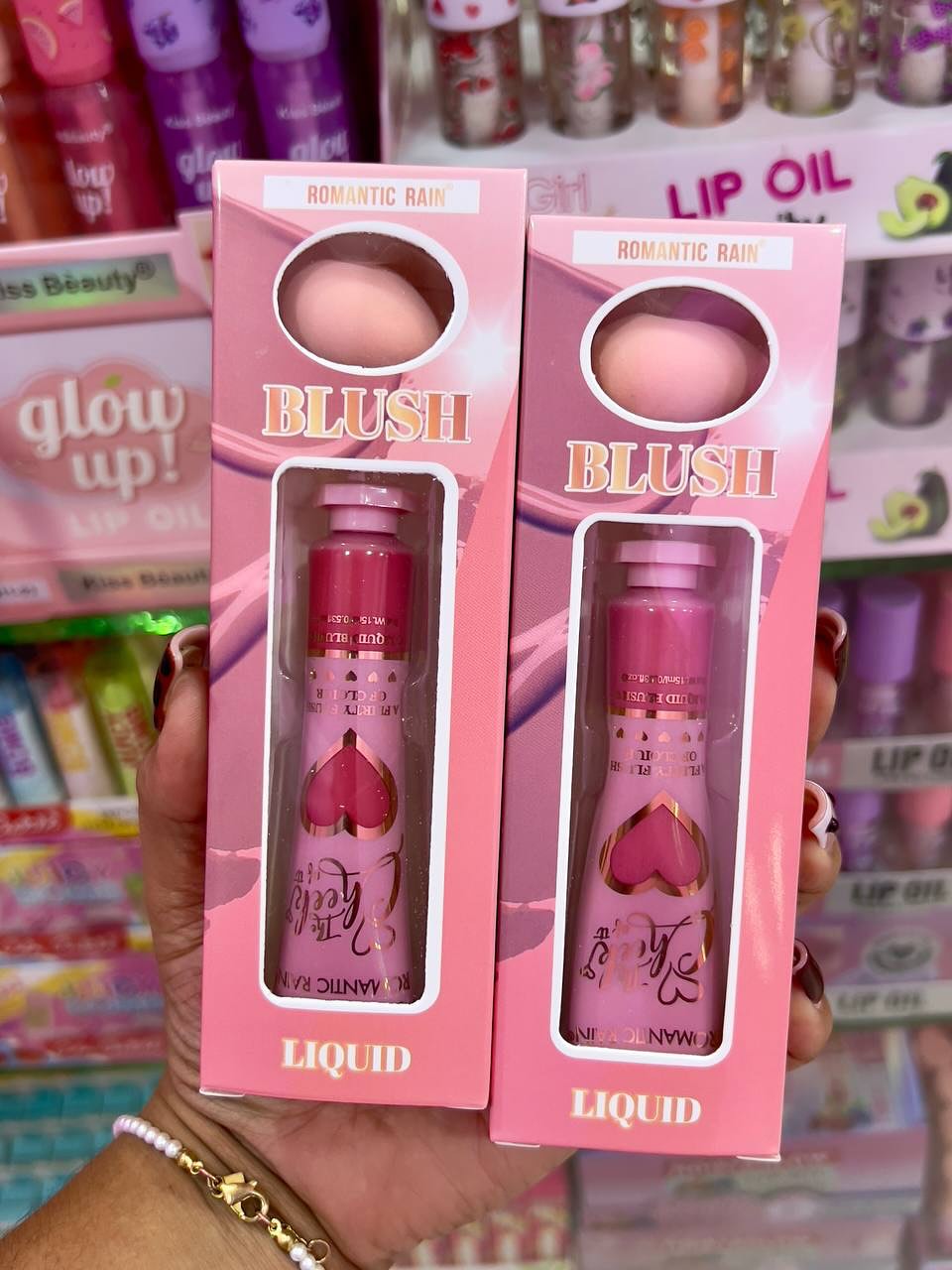 Pack of 2 - 2 in 1 Blush & Blender Deal Dual-Action Makeup Essential for Effortless Application - Image 2