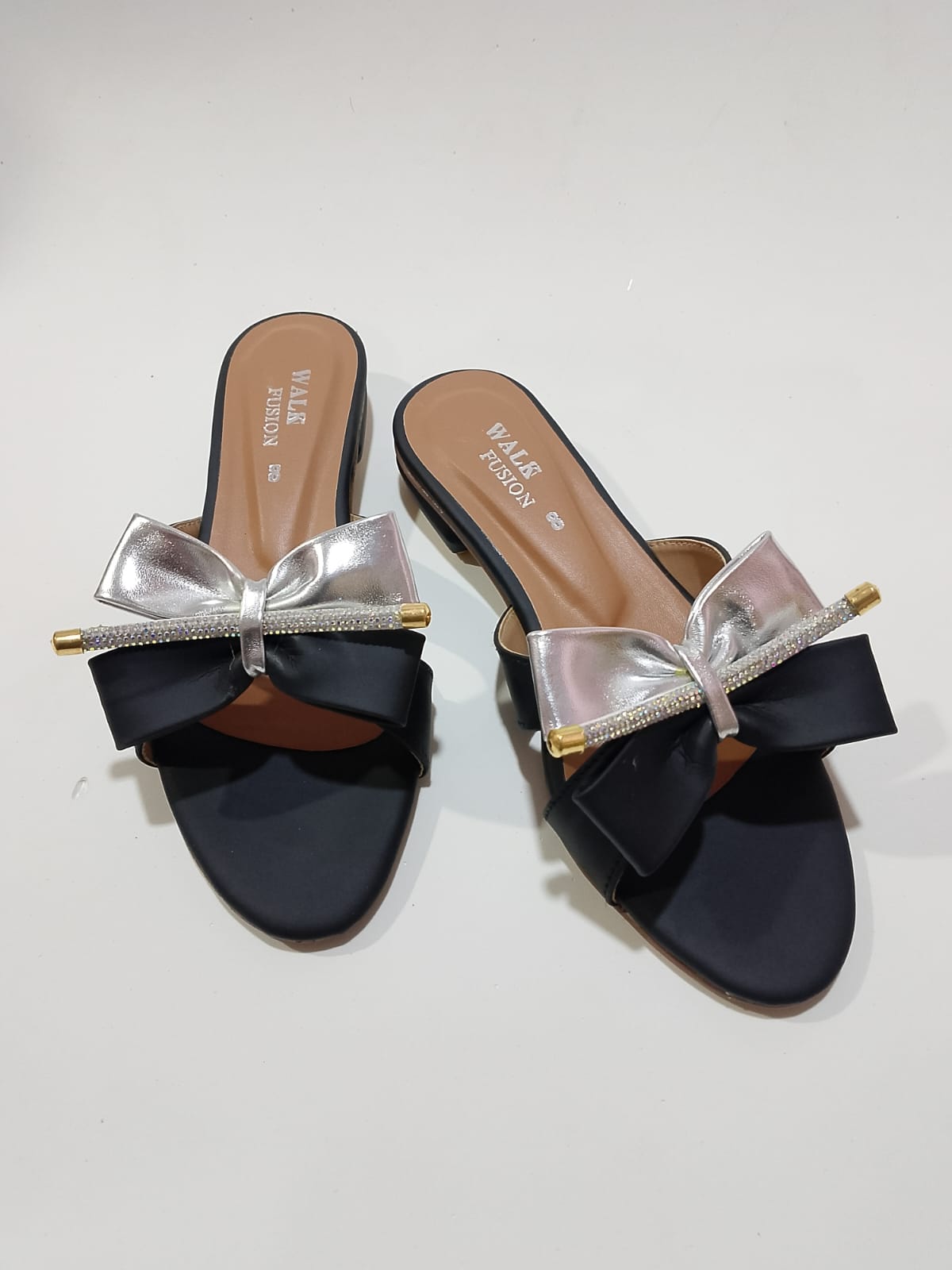 Walk Fusion Luxe Rhinestone-Accented Bow Slides Elegant Slip-On Flat Sandals - Image 2