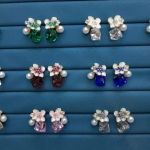 Crystal Flower Korean Earrings Elegant Floral Design