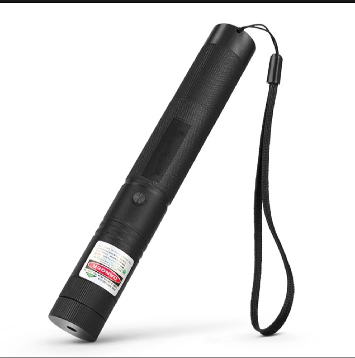 Special Edition High-Power 303 Green Laser Pointer with Adjustable Focus, 8 Designs & Shapes, 5km Range Rechargeable Battery, Charger & Safety Lock - Image 4