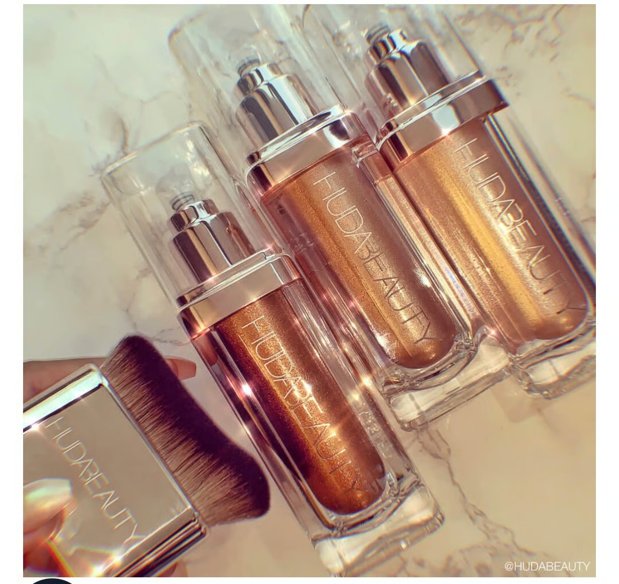 Huda Beauty N.Y.M.P.H. All Over Body Highlighter Liquid Illuminator for Face, Body & Legs Water-Based, Long-Lasting Glow 35 ml - Image 4