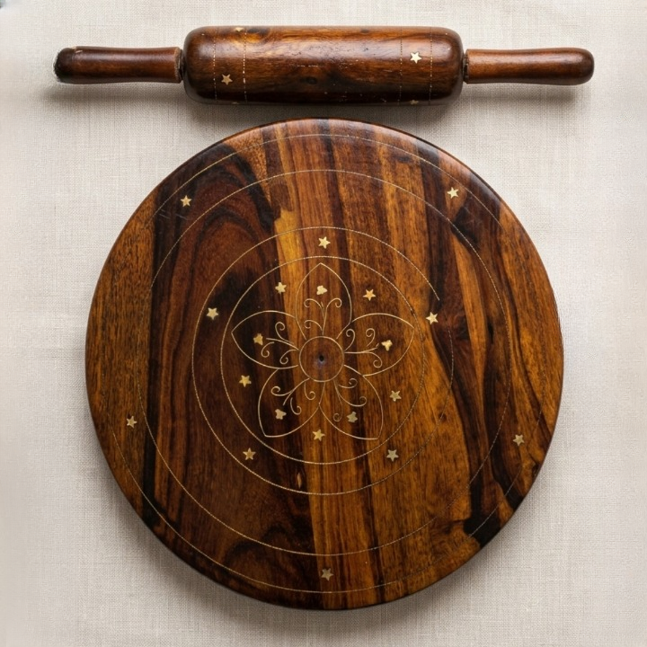 Shesham Wood & Brass Patra Bellon Set Premium Roti Making Board & Rolling Pin - Image 2
