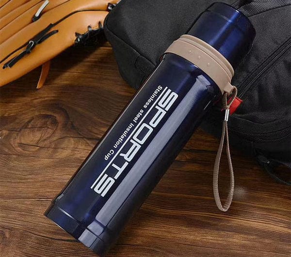 750ml Sports Water Bottle Leakproof BPA-Free Gym & Fitness Drinking Bottle | Random Color - Image 3
