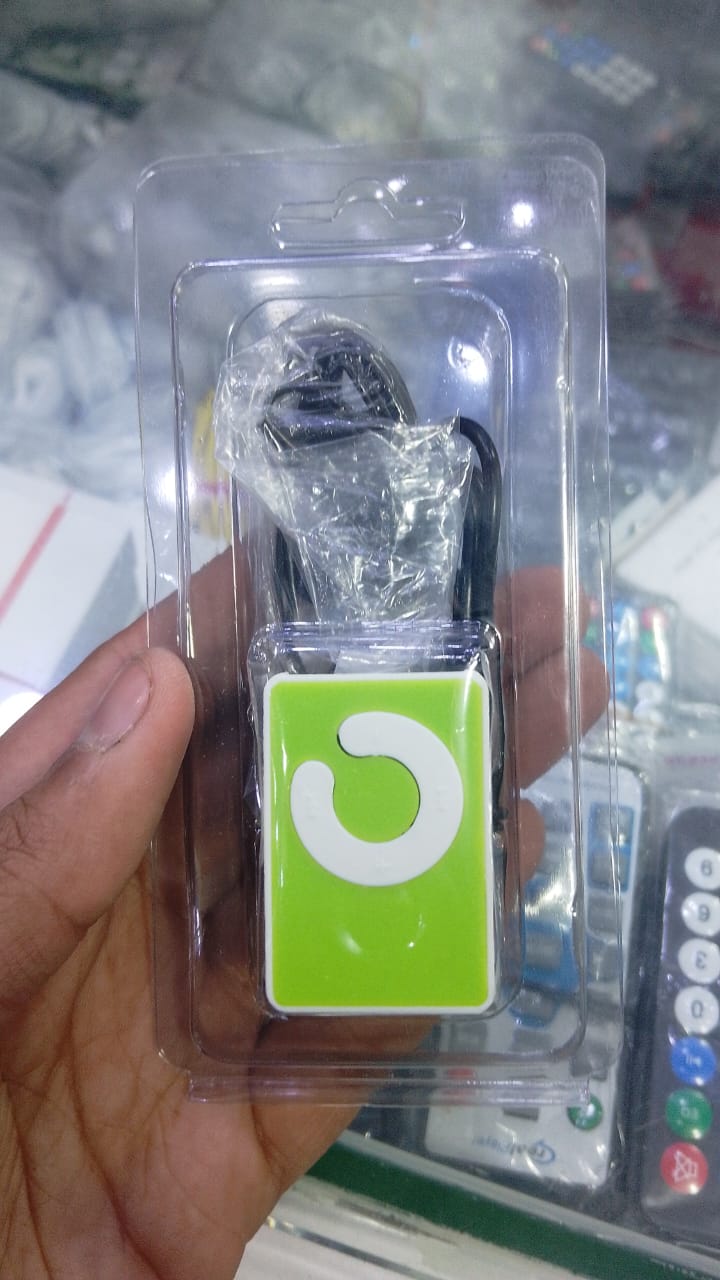 Shuffle Mini MP3 Player Portable Music Player with SD Card Support, Handsfree Earphones & USB Charging Cable - Image 4