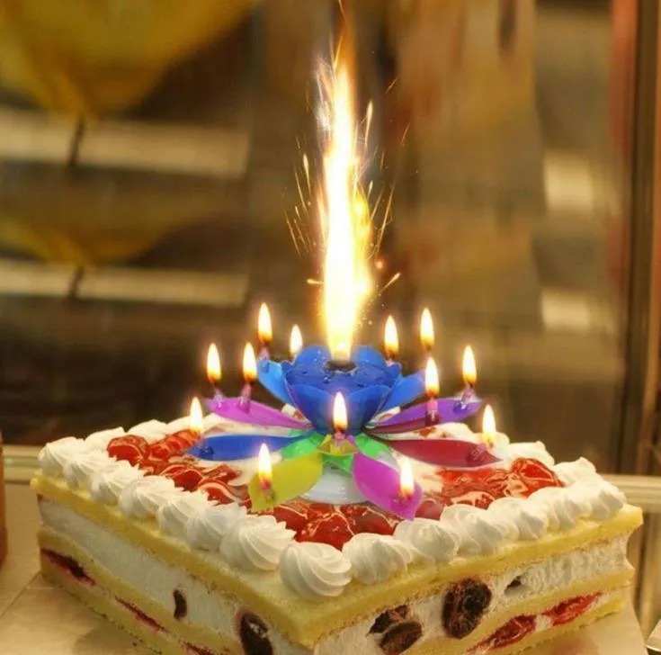 Melody Birthday Candle Musical Flower Candle With Rotating Petals Colorful Flames And Happy Birthday Tune For Celebrations (Large Size)