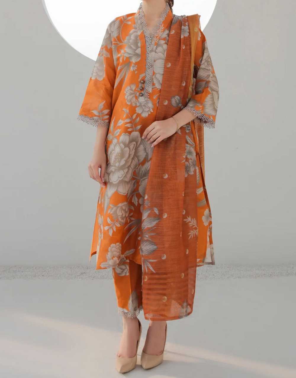Hania Amir Digital Printed 3 Piece Swiss Lawn Suit with Voile Cambric Cotton Dupatta – Unstitched Collection 08