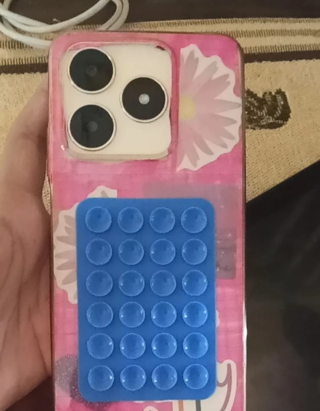 Double Side Silicone Suction Pad Phone Holder Self-Adhesive Square Rubber Grip Pad for All Mobiles & Tablets - Image 4