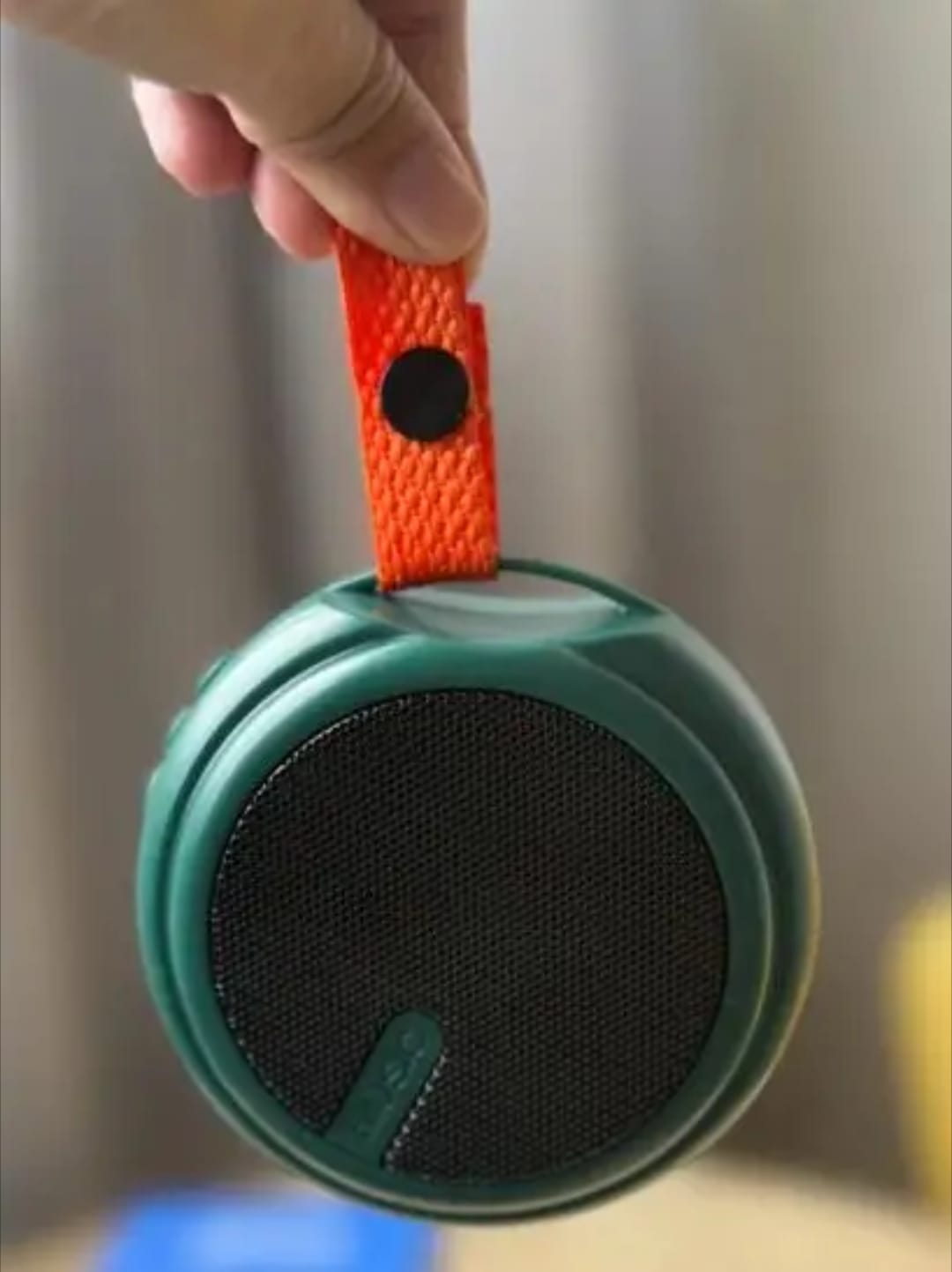 X-316 Mini Bluetooth Speaker Multi-Function Portable Wireless Outdoor Speaker with USB, TF Card & FM Radio (Random Color) - Image 4