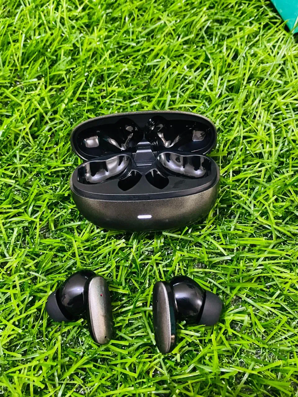 InTouch INT-W03 Wireless Bluetooth Earbuds ANC + ENC, Long Battery Life, High-Quality Sound, Perfect for PUBG Gaming - Image 3