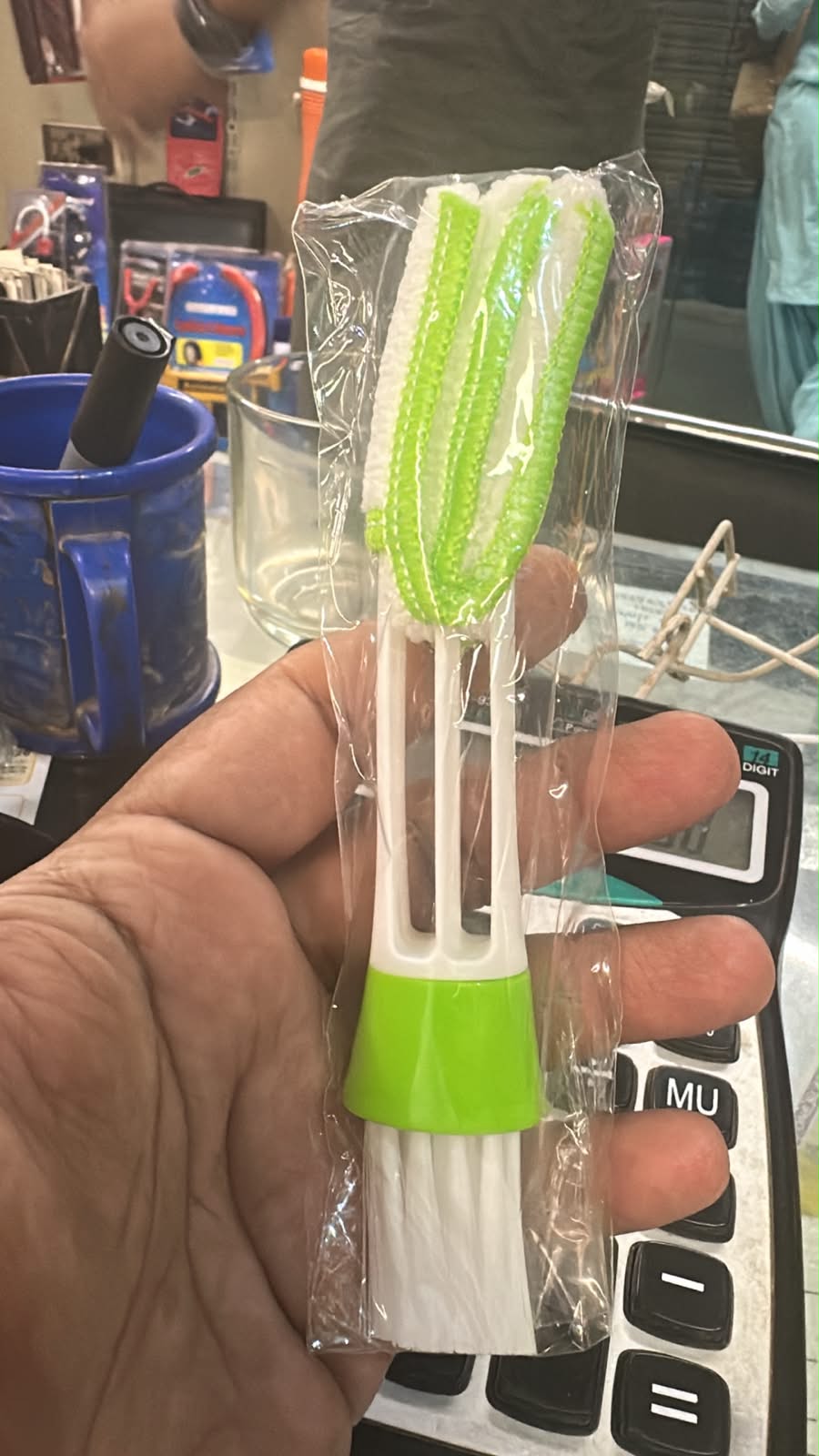 2-in-1 Car Air Conditioning Vent Cleaning Brush - Multi-Functional Microfiber Detailing Tool - Image 5