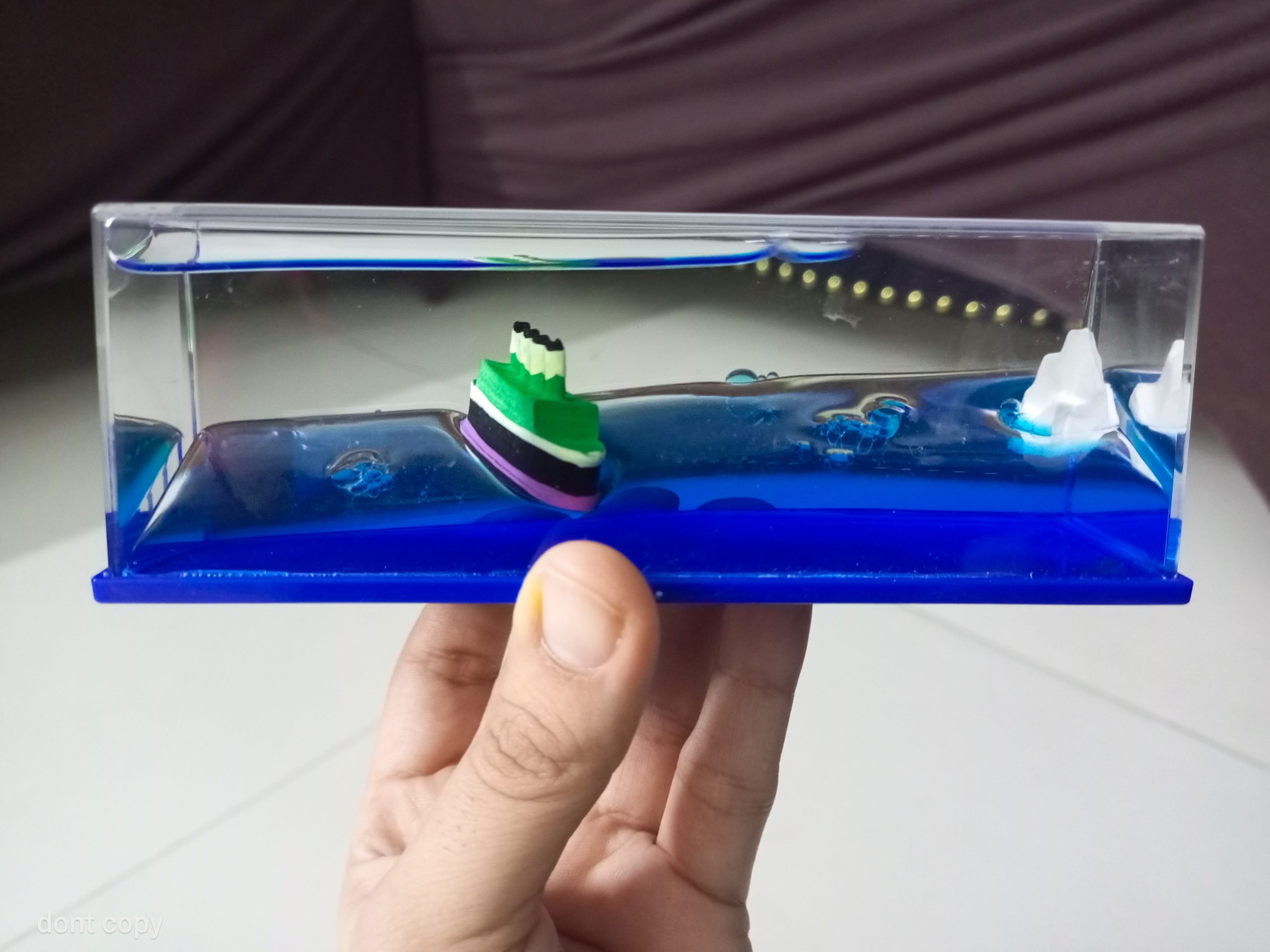 Titanic Unsinkable Fluid Drift Bottle Acrylic Cruise Ship Decor with Iceberg Scene - Image 2