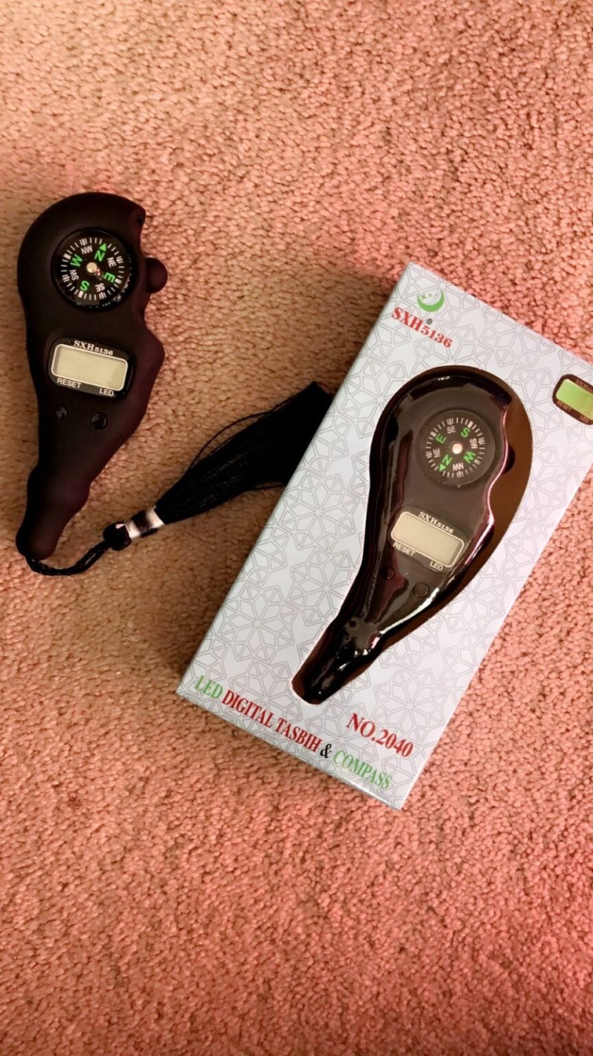 Digital Counter with Qibla Compass and Rotating Prayer Beads Portable Finger Tasbeeh Japa (random color) - Image 2