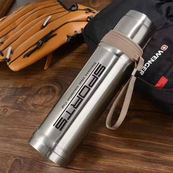 750ml Sports Water Bottle Leakproof BPA-Free Gym & Fitness Drinking Bottle | Random Color - Image 4