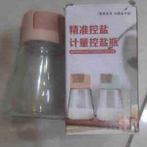 Sealed Seasoning quantitative Bottle salt pepper condiment Dispenser Glass Spice Jar