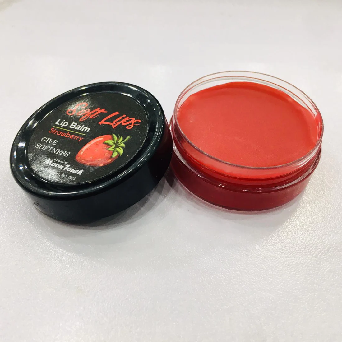 Lip Balm Small Give softness for Men and women - Image 2