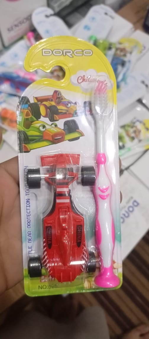 DORCO Childrens Soft Toothbrush with Fun Toy & Protective Case Gentle Care for Kids Teeth & Gums (Random Design) - Image 4