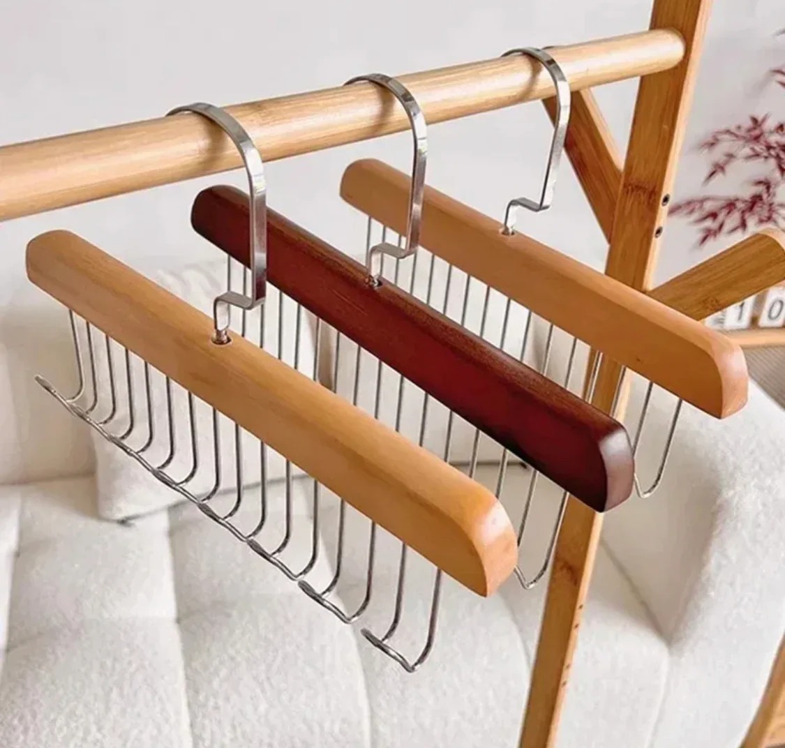 8 Hooks Multi-function Wooden Caps, Belts, Tie Hanger Strong No Trace Storage Rack(Random Colour)