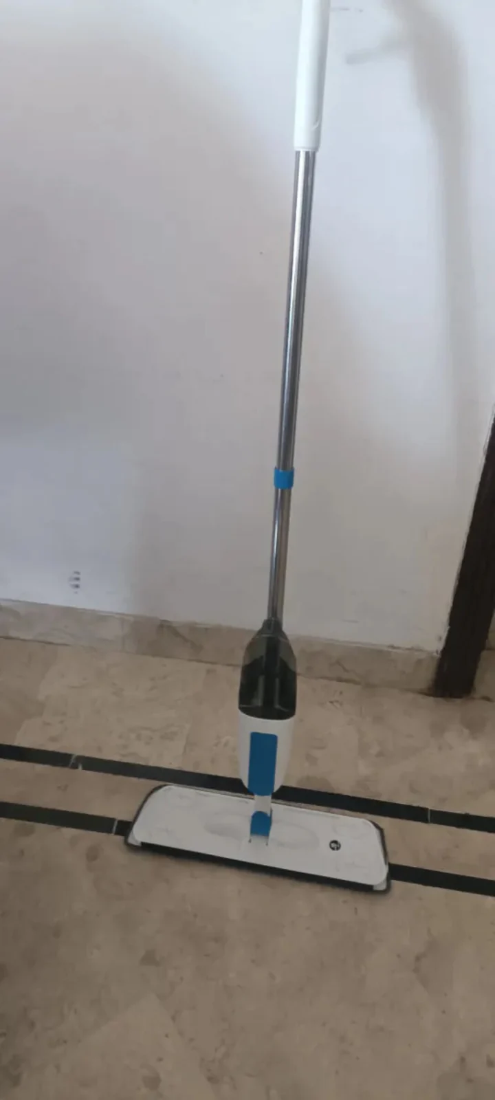 Microfiber Water Spray Mop For House Cleaning Microfiber Spray Mop for Wet and Dry Floor Cleaning, Home Dust, Dirt Cleaner Lightweight 360 Degree Spin Microfiber Mop - Image 2