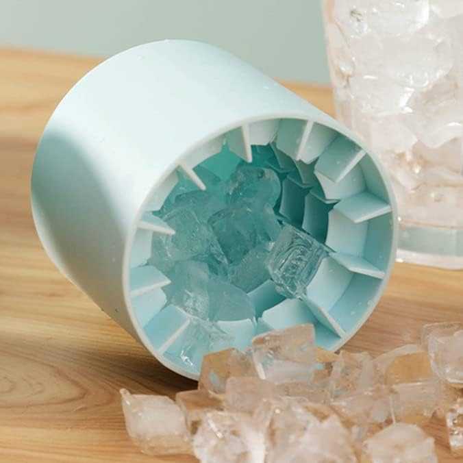 Mini Silicone Ice Bucket โ 2-in-1 Ice Cube Maker & Storage Box for Home, Kitchen, Parties & Outdoor Use - Image 2