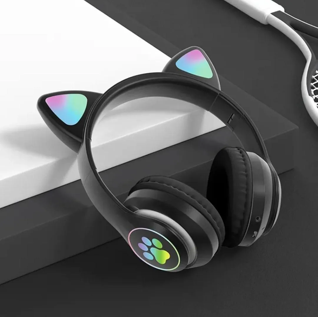 Cat Ear Bluetooth Headphones Pink with LED Lights - Image 4