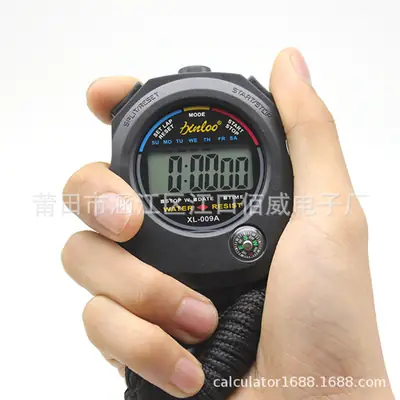 Black Digital Stopwatch for Sports Timing and Fitness Training - Image 2