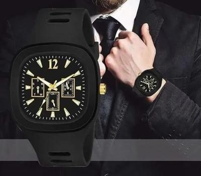 Men's Black Square Analogue Watch with Gold Accents – Stylish Classic Wrist Watch